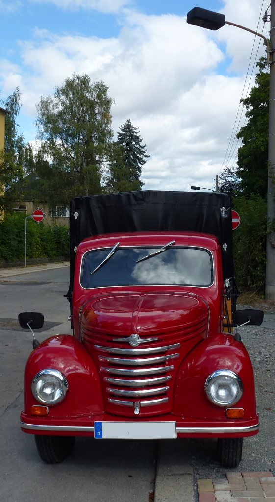Ein alter Oldtimer IFA Framo. Zusehn beim Oldtimerausstellung in Zeulenroda. Foto 26.08.2012