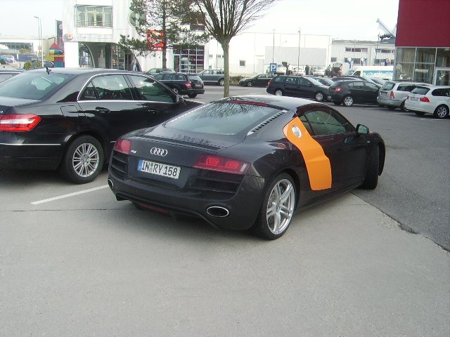Ein Audi R8 in Sinsheim am Hotel. Dieser hat eine V10 Maschine. 17.03.10  