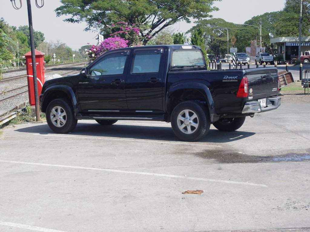 Ein ISUZU Pick-up D-max Highlander 3,0 i-TEQ mit Doppelkabine am 25.01.2011 im Nordosten Thailands