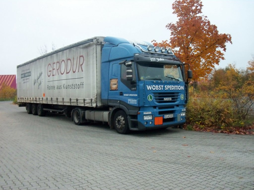 Ein Iveco Starlis 480, auf einen Parkplatz in Lehrte. Foto vom 02.11.10.