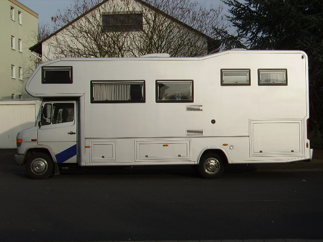 Ein XXL Wohnmobil in Maintal Hochstadt am 15.02.07