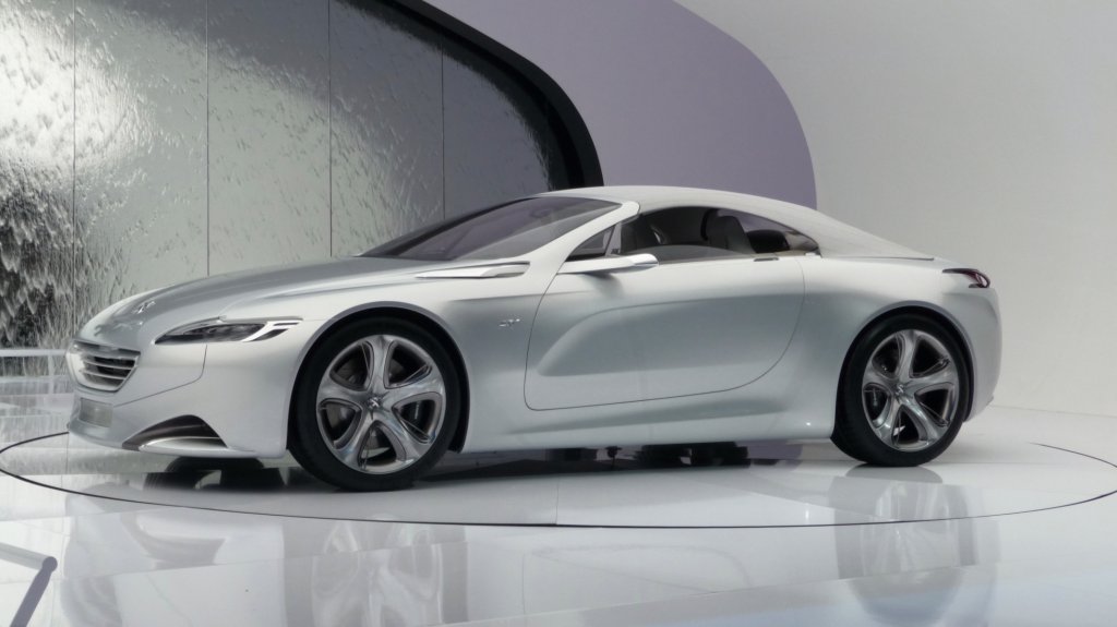 Eine namenlose Designstudie von Peugeot auf dem Genfer Autosalon 2010.