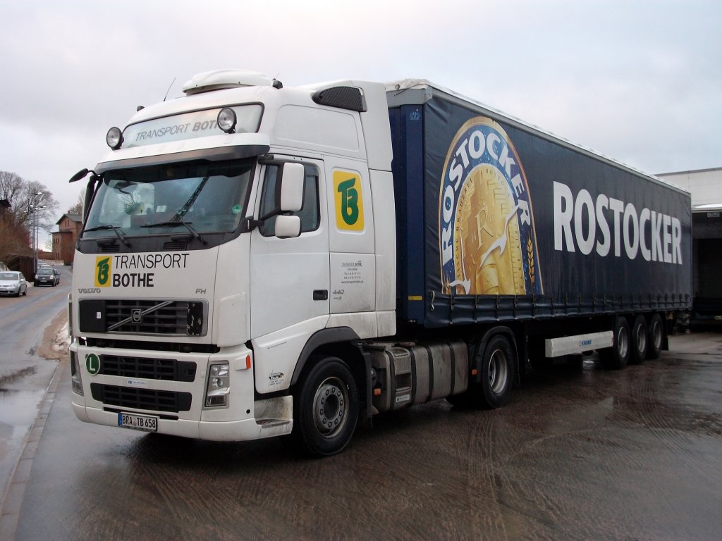 Eine neue Ladung Bier brachte dieser VOLVO am 12.Januar 2011 nach Bergen/Rgen.