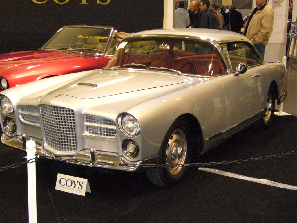 Facel Vega HK 500. 1958 -1961. Bei Facel in Paris wurden von 1954 - 1964 luxurise Sportwagen mit solider V8-Motorentechnik von Chrysler gebaut. Der abgelichtete HK 500 gehrt somit der 2´ten Facel Vega Serie an. Vom HK 500 wurden 489 Exemplare gebaut. Techno Classica.