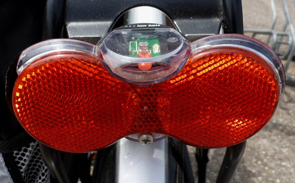Fahrrad Rücklicht mit LED Technik gesehen in NL am 29.06 ...