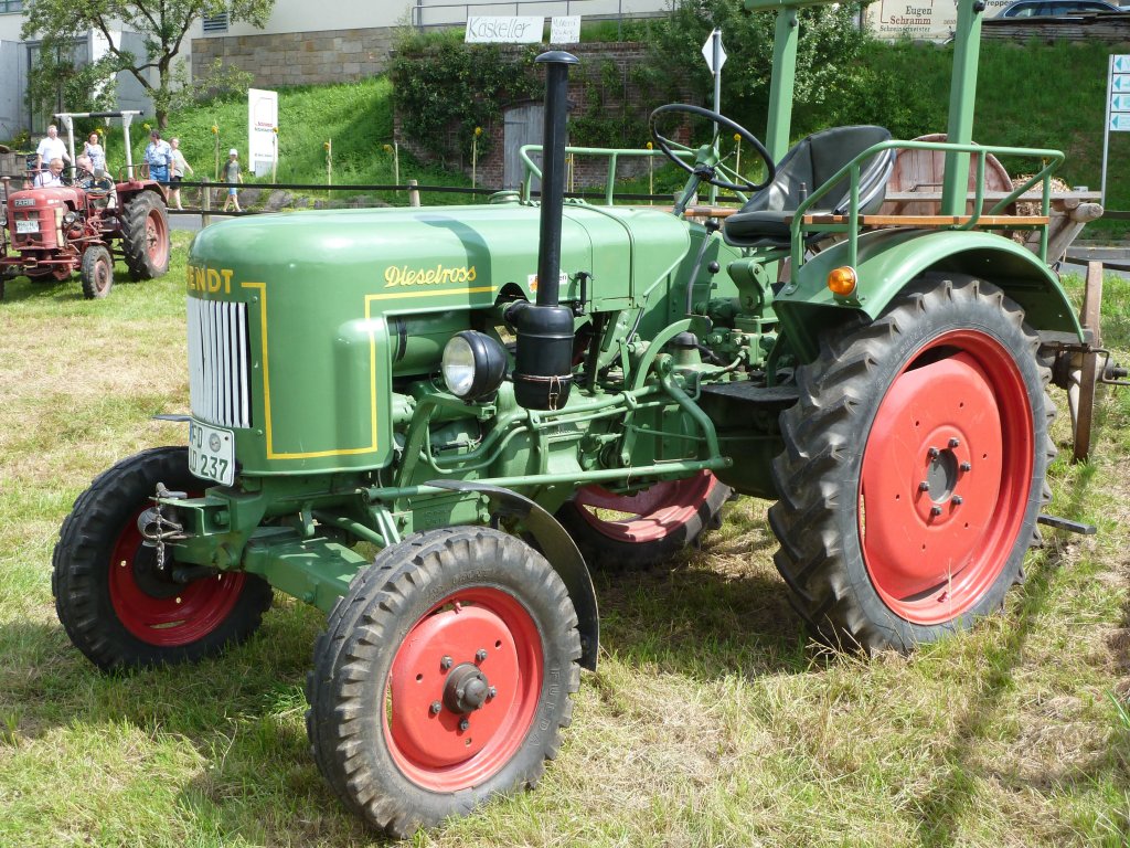 Fendt Dieselross ausgestellt anl. Ortsjubilum  850 Jahre Bckels  in 36100 Petersberg-Bckels, August 2010 

