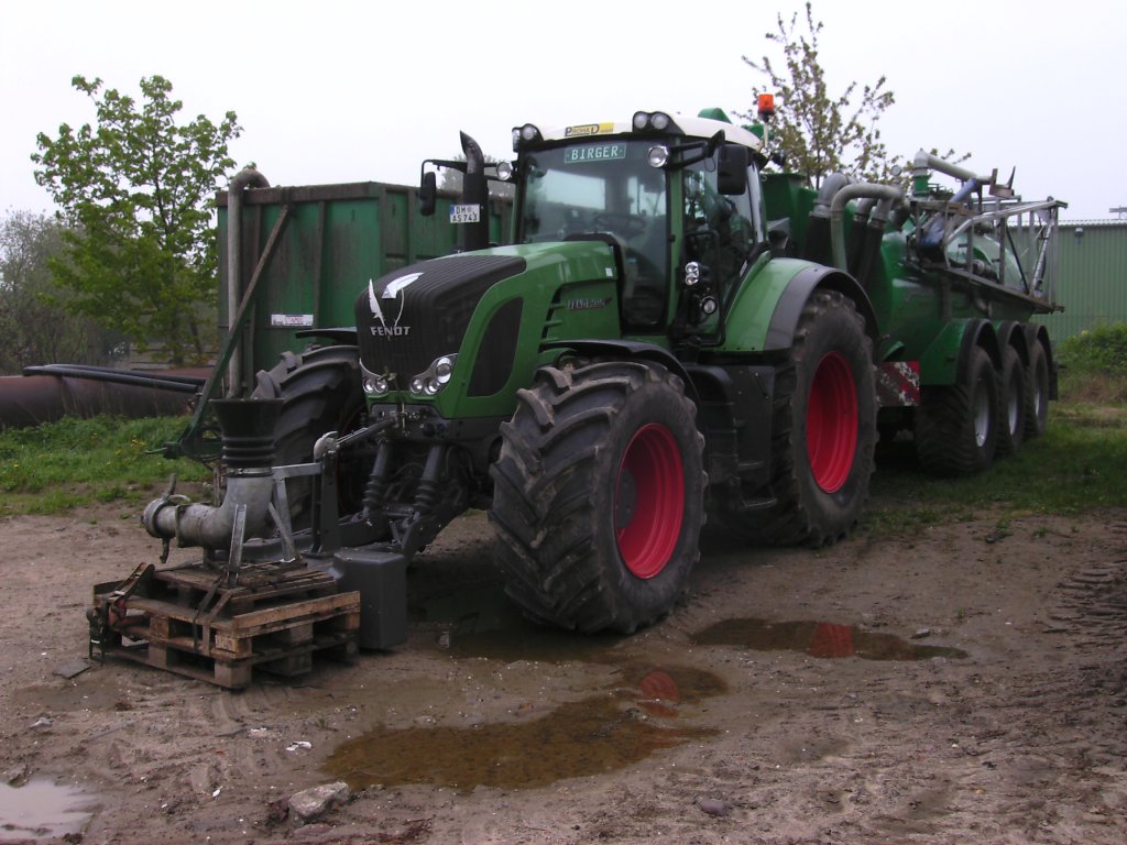 Fendt-Traktor am 19.Mai 2010 im Industriegelnde von Bergen/Rgen.