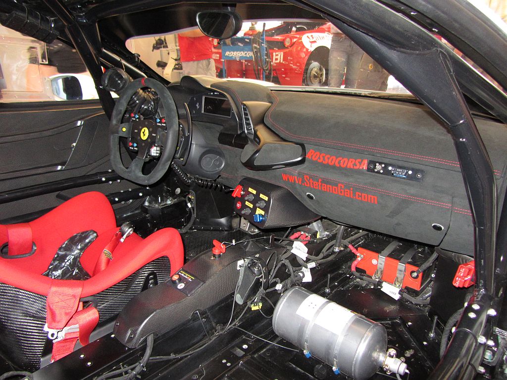 Ferrari 458 Italia Challenge, GT Rennfahrzeug. Interieuraufnahme am 29.06.2012