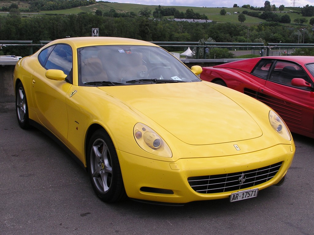 Ferrari 612, gelbe Version. Foto: 03.09.2010.