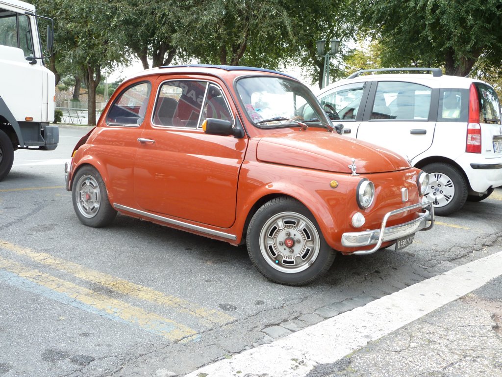 Fiat 500, gesehen in Frascati; Oktober 2010
