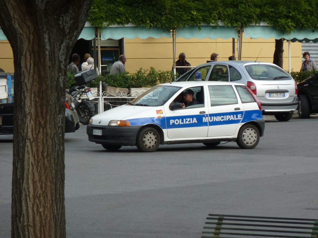 Fiat der Polizia Municipale gesehen in Frascati,Oktober 2010