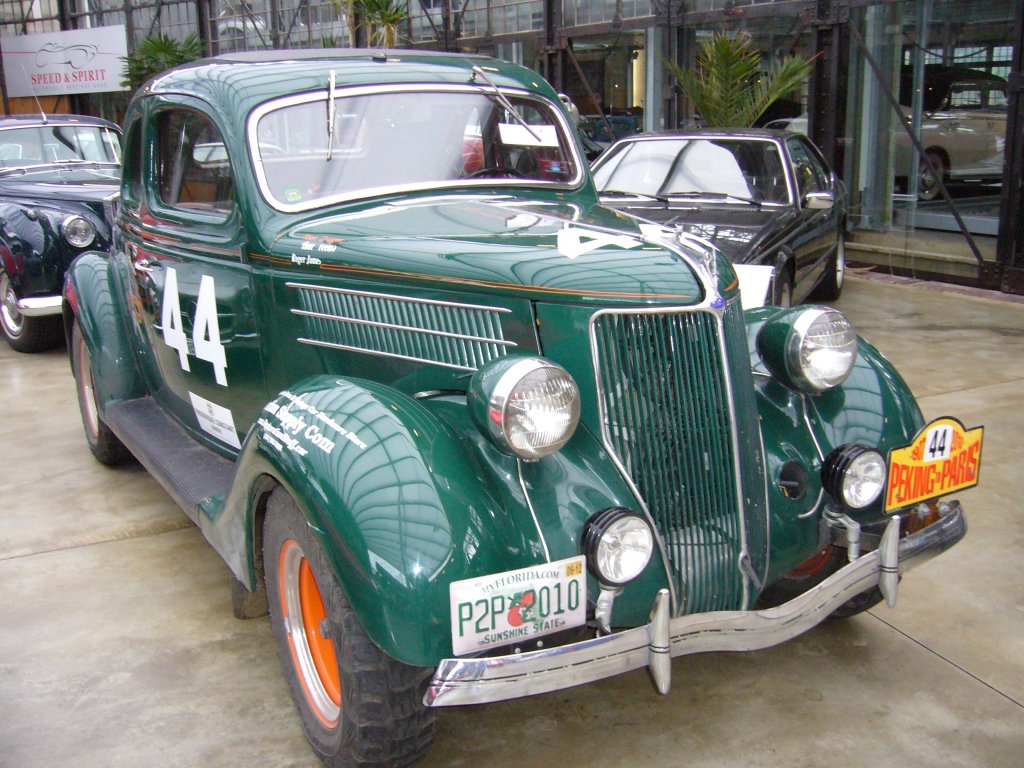 Ford 2-door five-window Coupe von 1936. Meilenwerk Dsseldorf.
