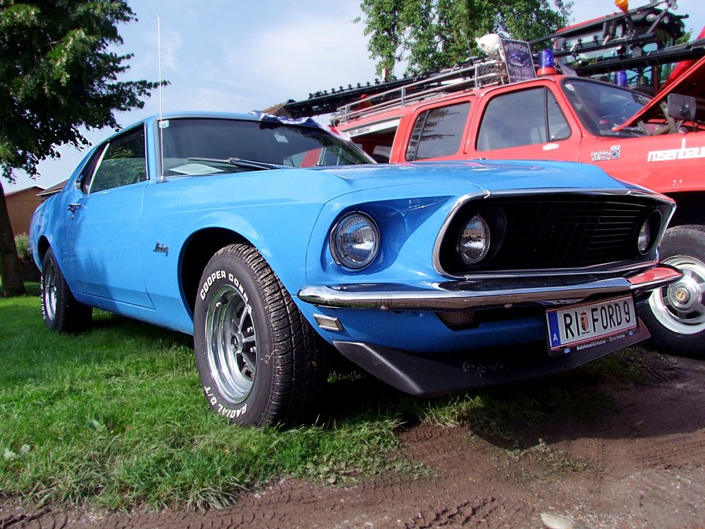 FORD_Mustang-Coupe;Bj.1969 nimmt bei einer Oldtimerveranstaltung teil;100808