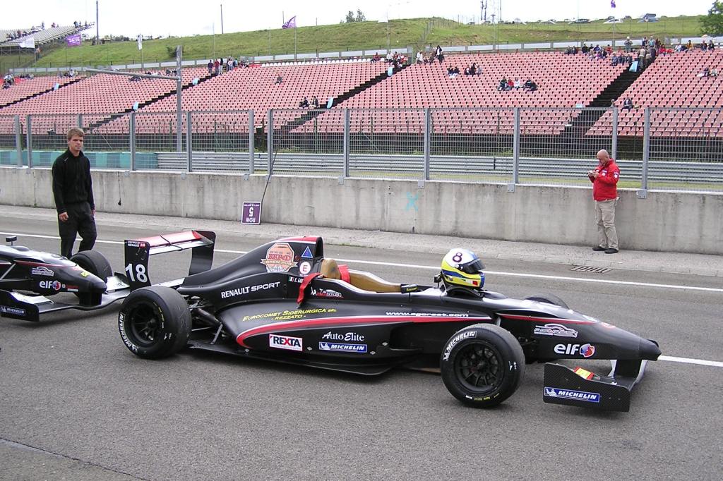 Formula Renault 2.5L. Aufgenommen auf dem World Series by Renault am 03.07.2011.