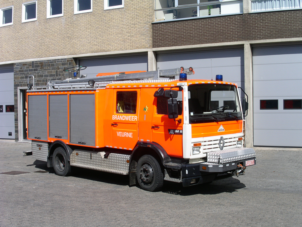 Gertewagen Renault M 160 Aufbau Vanassche der Feuerwehr Veurne, Aufnahme am 09.09.2006