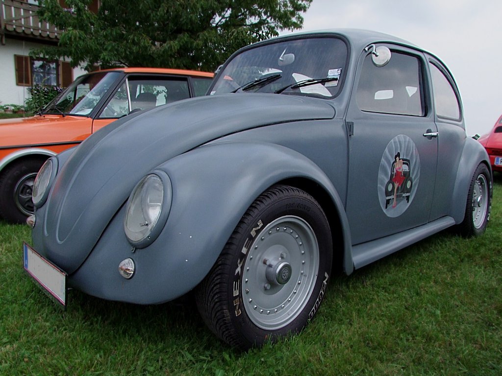  getunter Kfer  bei einer Oldtimerveranstaltung im Bezirk Vcklabruck;100704