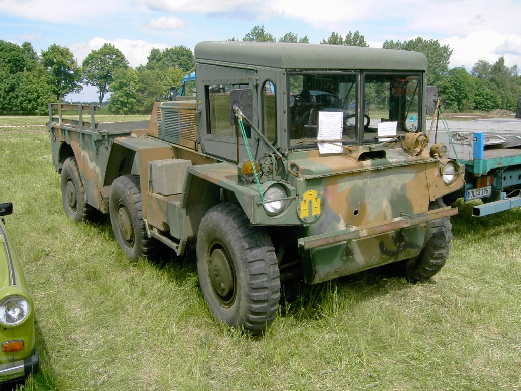 GM M561 Gamma Goat 6x6 (Vorgnger des Hummer), gesehen in Alt-Tucheband, 08/2008.