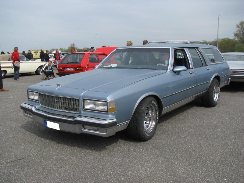 Groraumkombi Chevrolet Caprice Classic aus dem Landkreis Ostholstein beim Oldtimer-Treffen in Lbeck-Blankensee, Lbeck [30.04.2012]
