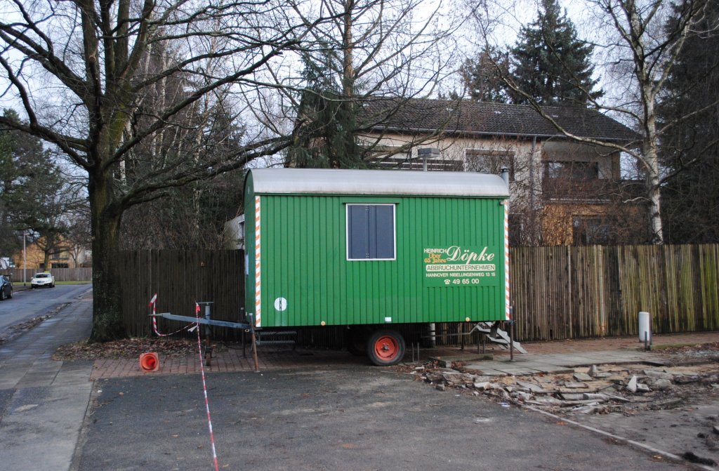 Grner Bauwagen, am 09.01.2011 in Hannover/Badenstedt.