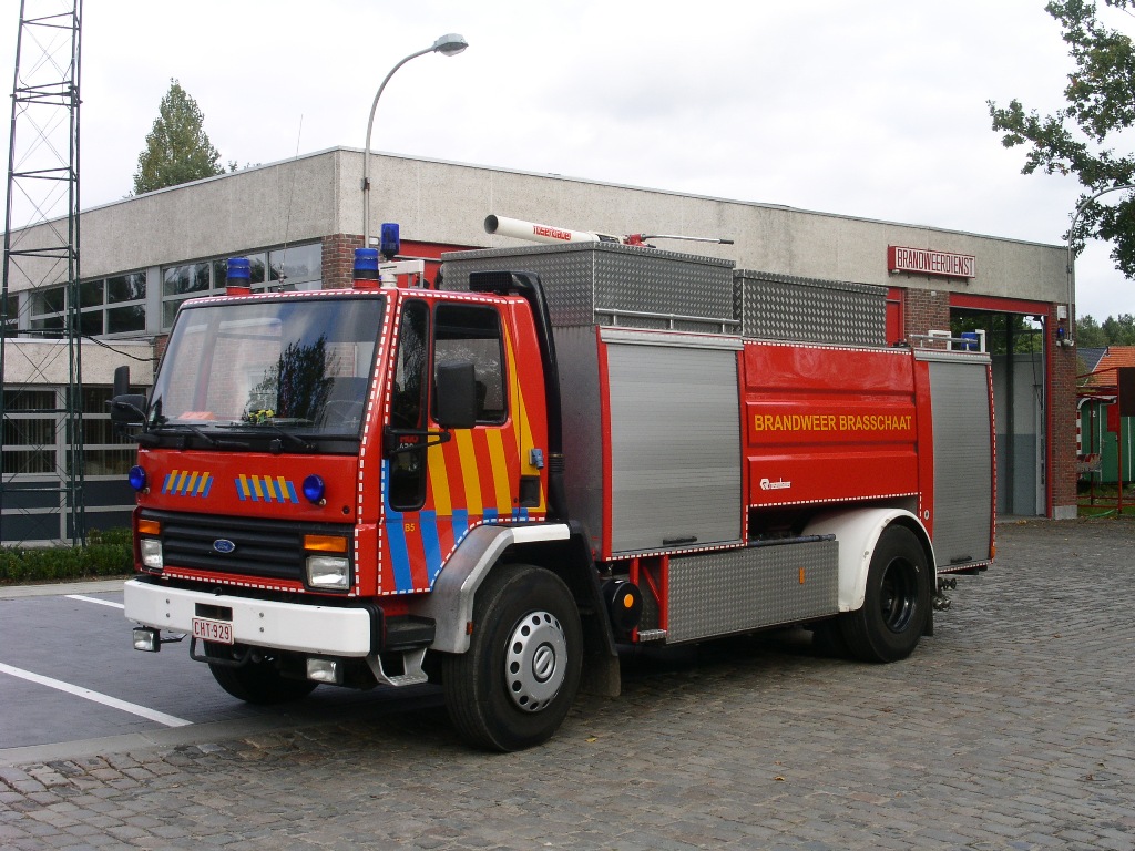 GTLF Ford Cargo 1620 Aufbau Rosenbauer Belgium der Feuerwehr Brasschaat, Aufnahme am 29.10.2006, Fahrzeug wurde 2009 ersetzt durch ein Iveco Eurocargo und ist jetzt in Einsatz beim Feuerwehr Rio Claro (Chili)