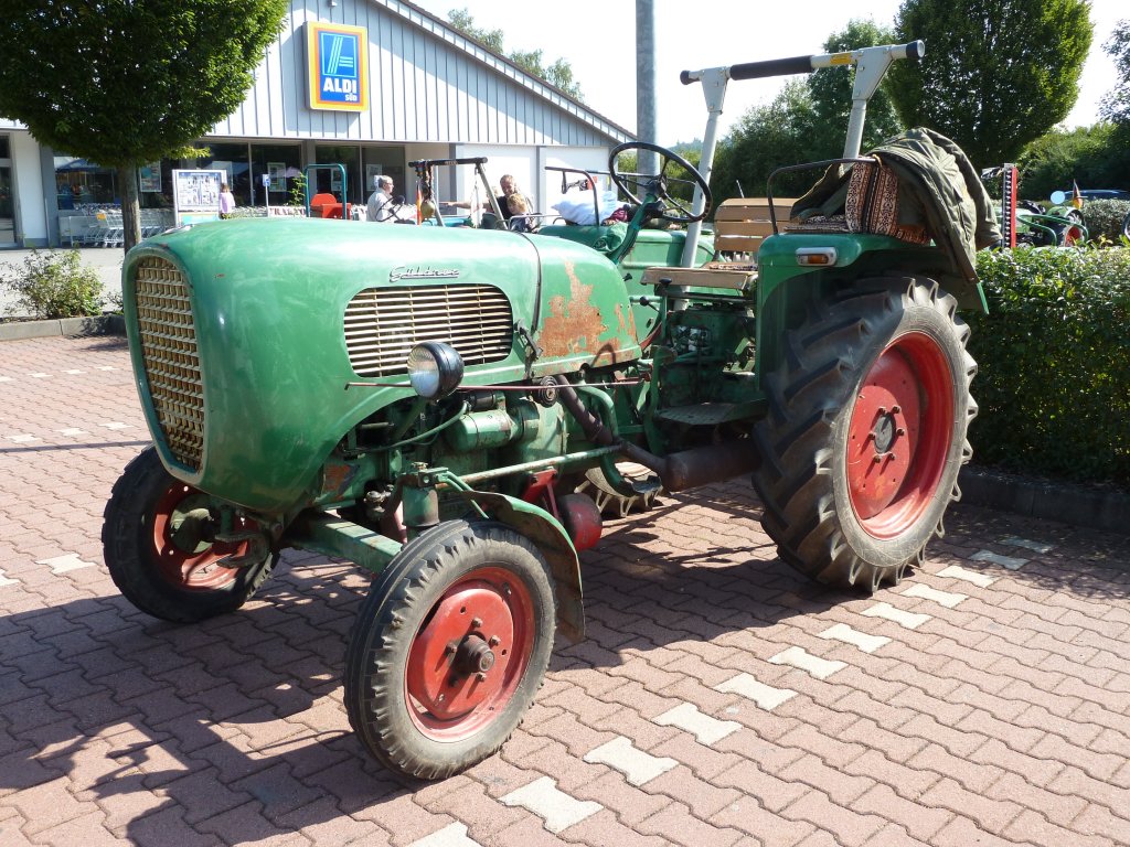 Gldner ADL 10, Bj. 1959, 24 PS, ausgestellt bei der 2. Traktorenausstellung  Ahle Bulldogge us Angeschbach oh Lannehuse  am 05.09.2010 in Angersbach  
