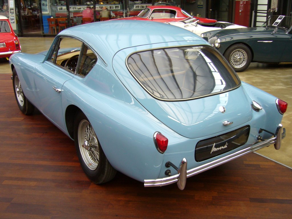 Heckansicht eines AC Aceca. 1955 - 1957. Classicremise Dsseldorf am 27.08.2011.
Die Einsortierung in der Rubrik AC Cobra passt nicht ganz.