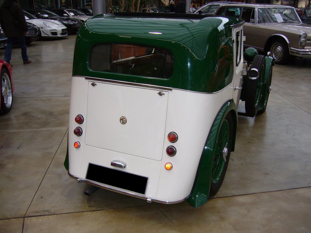 Heckansicht einer MG F1 Magna Limousine. 1931 - 1933. Classic Remise Dsseldorf am 05.01.2013.