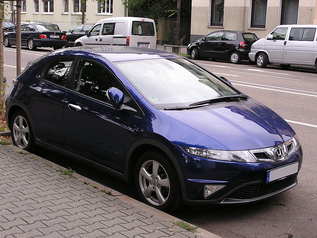 Honda Civic gen. 8. post-Facelift Model. Gesehen: Juli 2010, Frankfurt (Main).