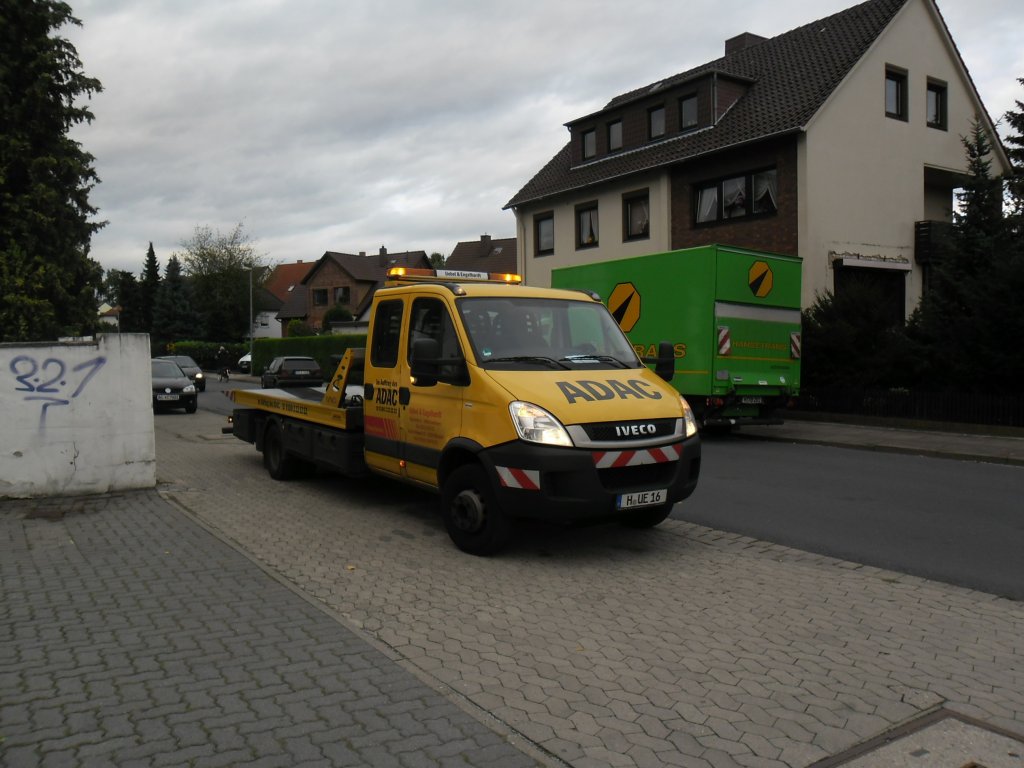 Iveco Abschlepp Fahrzeug in Lehrte am 12.09.2011
