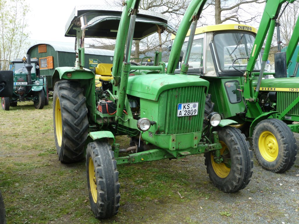 John Deere steht bei der Oldtimerausstellung der Traktor-Oldtimer-Freunde Wiershausen, April 2012