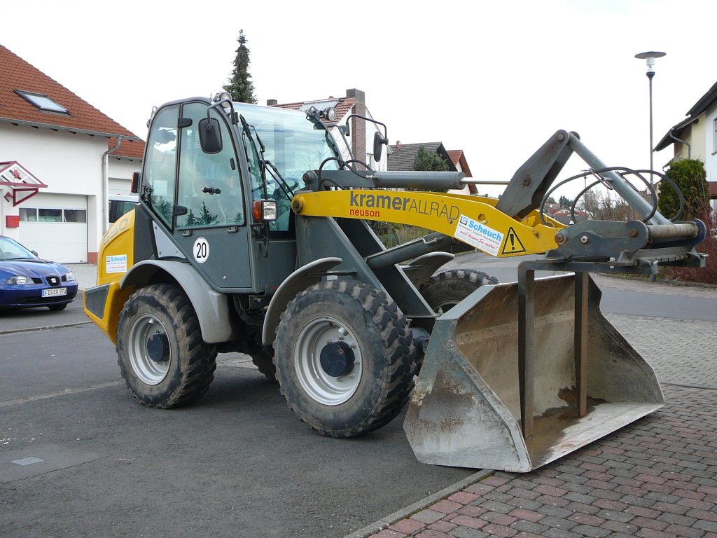 Kramer 550 abgestellt in 36100 Petersberg-Marbach im Mrz 2010