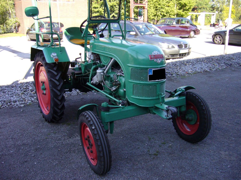 Kramer KL 12. 1956. Motorisiert mit einem 1-Zylinder-Deutzmotor (luftgekhlt) leistet dieser Traktor aus 800 cm 11 PS. Oldtimertreffen Zollverein.