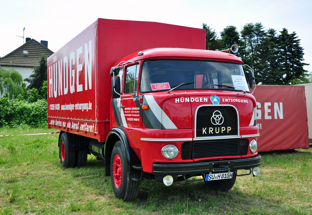 Krupp Pritsche Oldtimer der Firma  Hndgen Entsorgung  in Odendorf - 07.05.2011