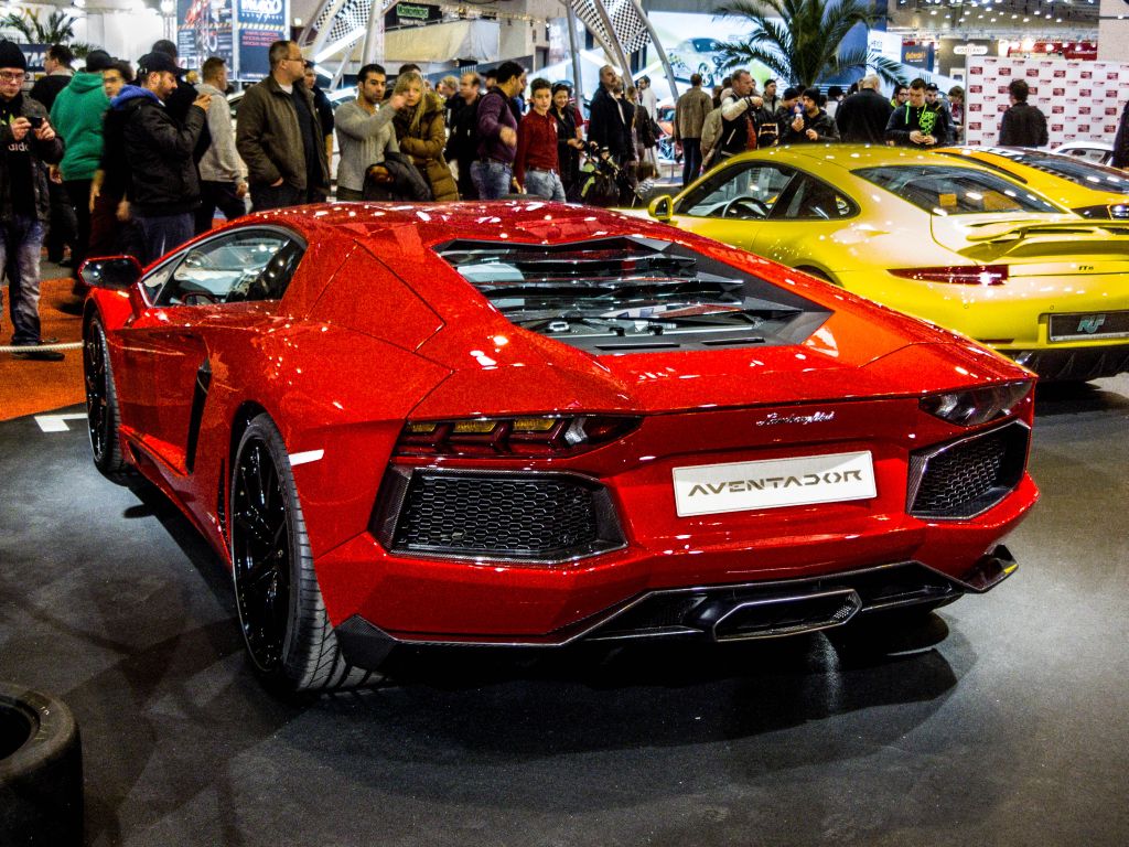 Lamborghini Aventador, Rckansicht. Aufnahme: Essen Motor Show 2012