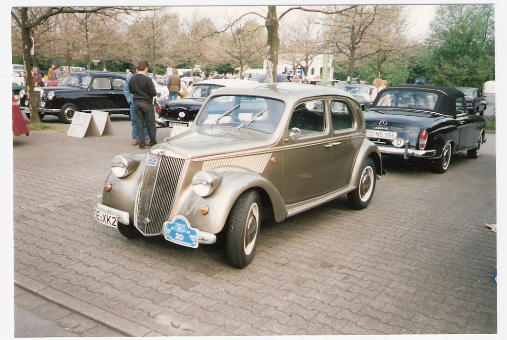Lancia Ardea. Gebaut von 1940-1952 in vier Serien. Teilnehmer der Ruhrtaloldtimerralley 1991.