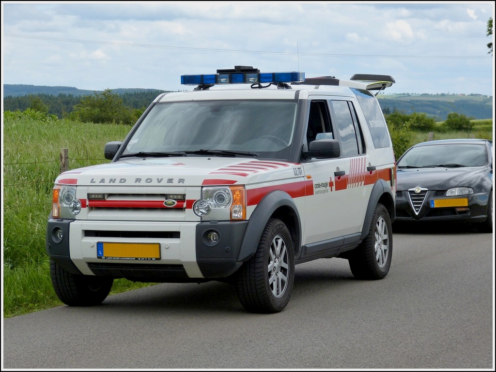 Land-Rover des Luxemburger Roten Kreuzes als Transportfahrzeug für die Suchhundestaffel. 09.06.2012