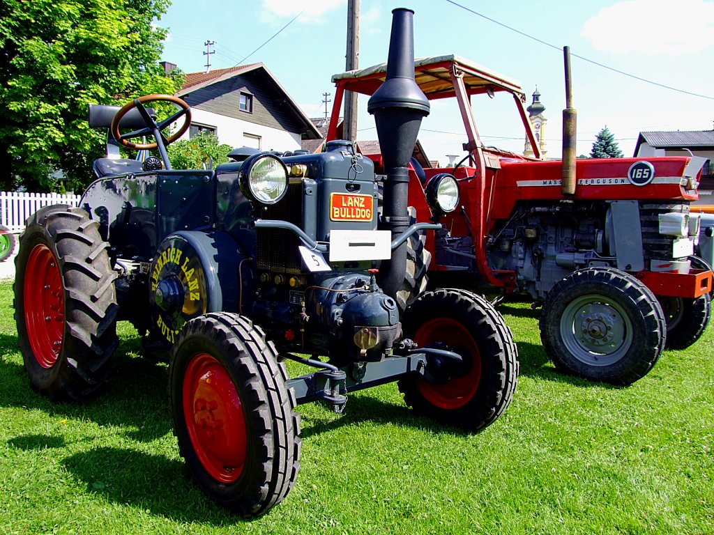 LANZ-Bulldog; 20PS; Baujahr 1939 anlsslich einer Oldtimerveranstaltung in Andorf; 120526