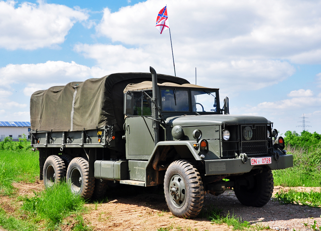 LKW 2,5 to der M35-Serie (ehemalig US-Army) in Odendorf - 13.05.2012