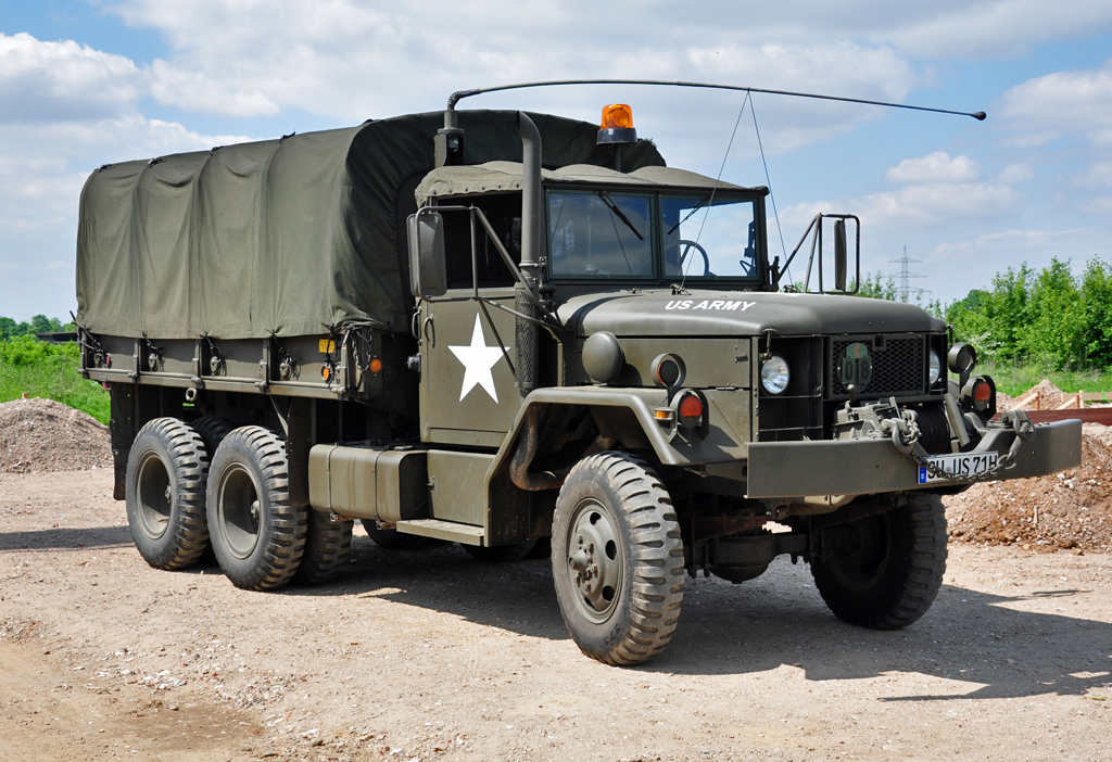 LKW M35-Serie 2,5 to ex. US-Army in Odendorf 13.05.2012