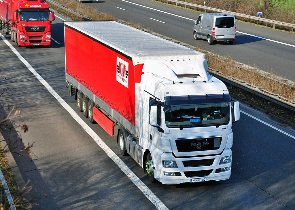 MAN EEV auf der A61 bei Rheinbach - 17.02.2011