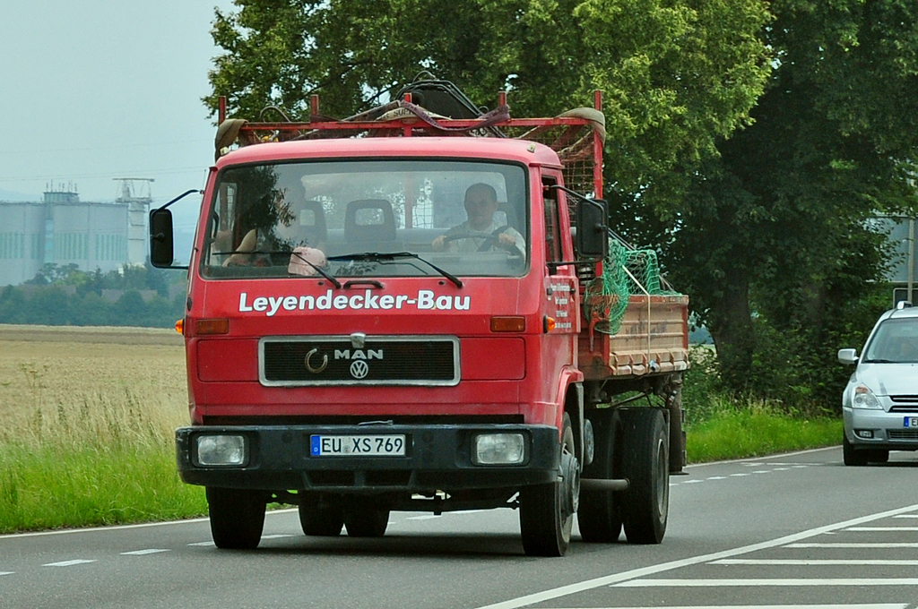 MAN Kipper von  Leyendecker-Bau  in Euskirchen - 29.07.2011