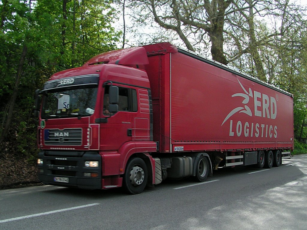 MAN-Sattel von ERD-Logistics ist Richtung Vcklabruck unterwegs;100503