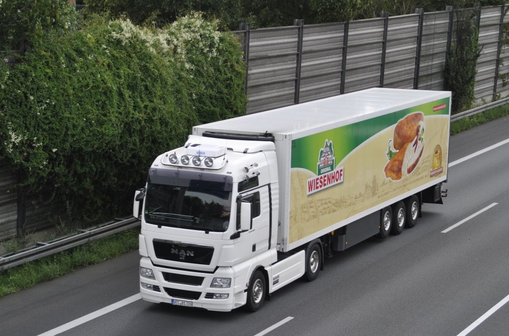 MAN Sattelzug, auf der A2 bei Lehrte, am 21.07.2011.