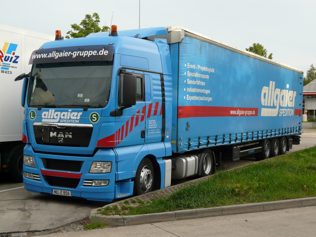 MAN TGX 18.440 von  Allgaier  abgestellt auf der Rastanlage Ellwanger Berge, 27.05.2012
