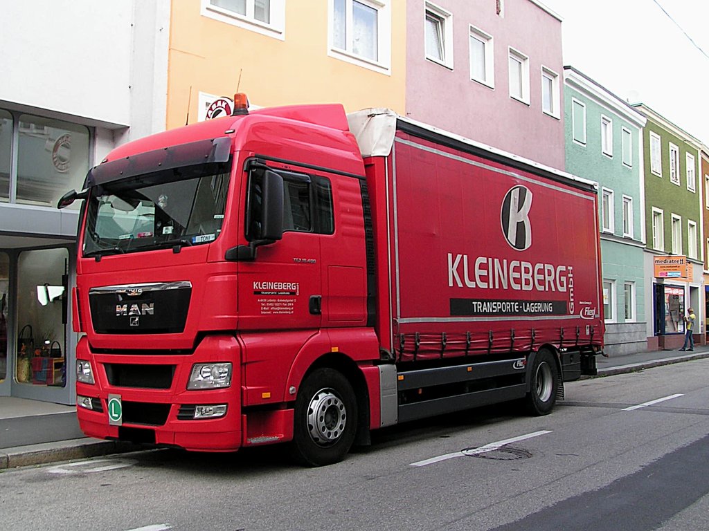 MAN TGX18.400 von Kleineberg befindet sich auf Zustelltour in Ried;110907