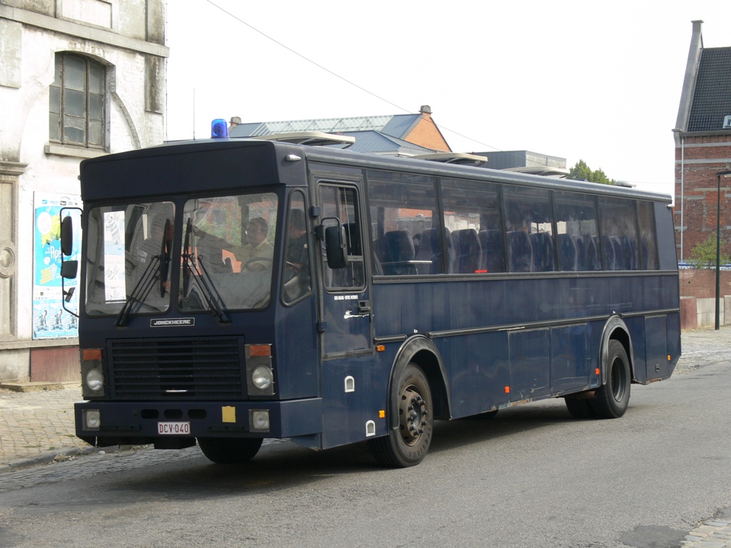 Mannschaftstransportwagen Jonckheere von Federale Politie, Aufnahme am 21.07.2010 in Brussel