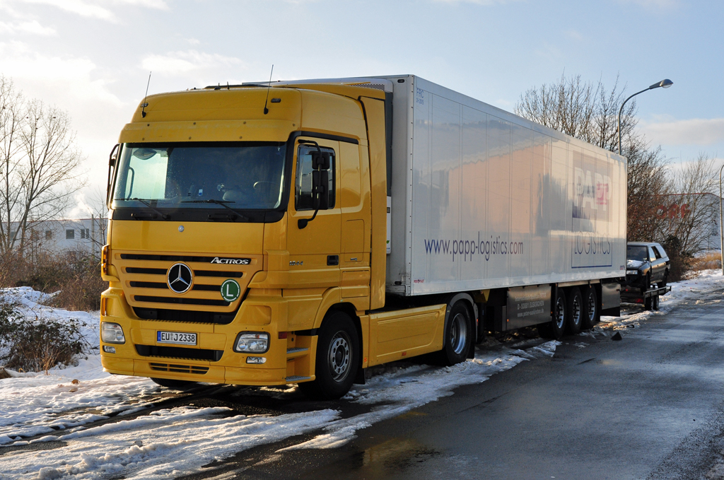MB Actros 1844 Khlkoffer in Euskirchen - 02.01.2011