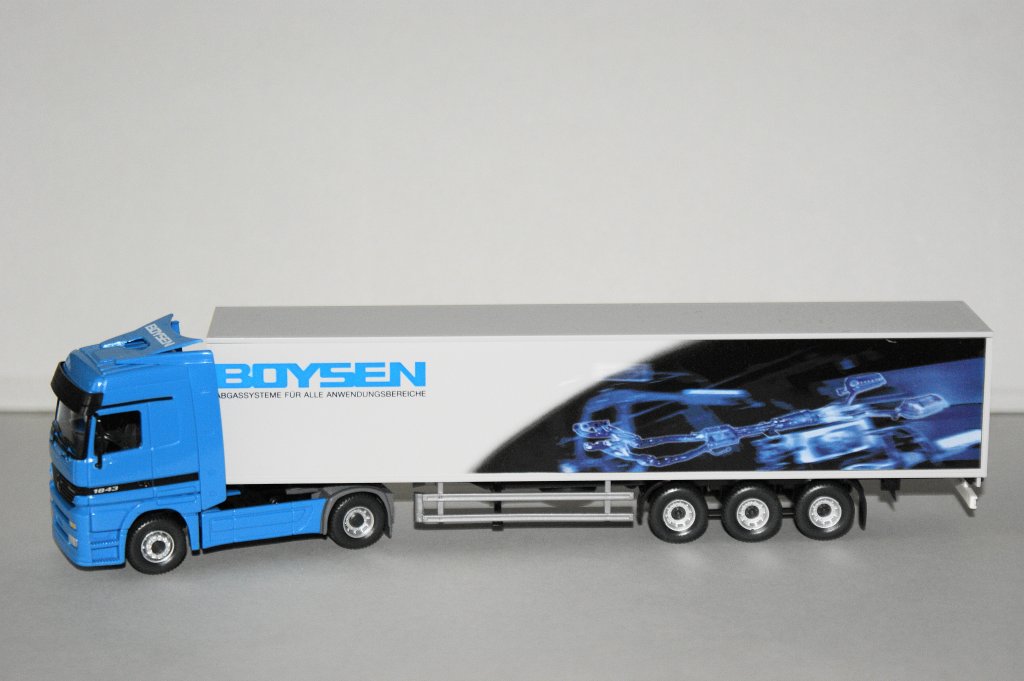 MB Actros Koffer-Sattelz.Boysen