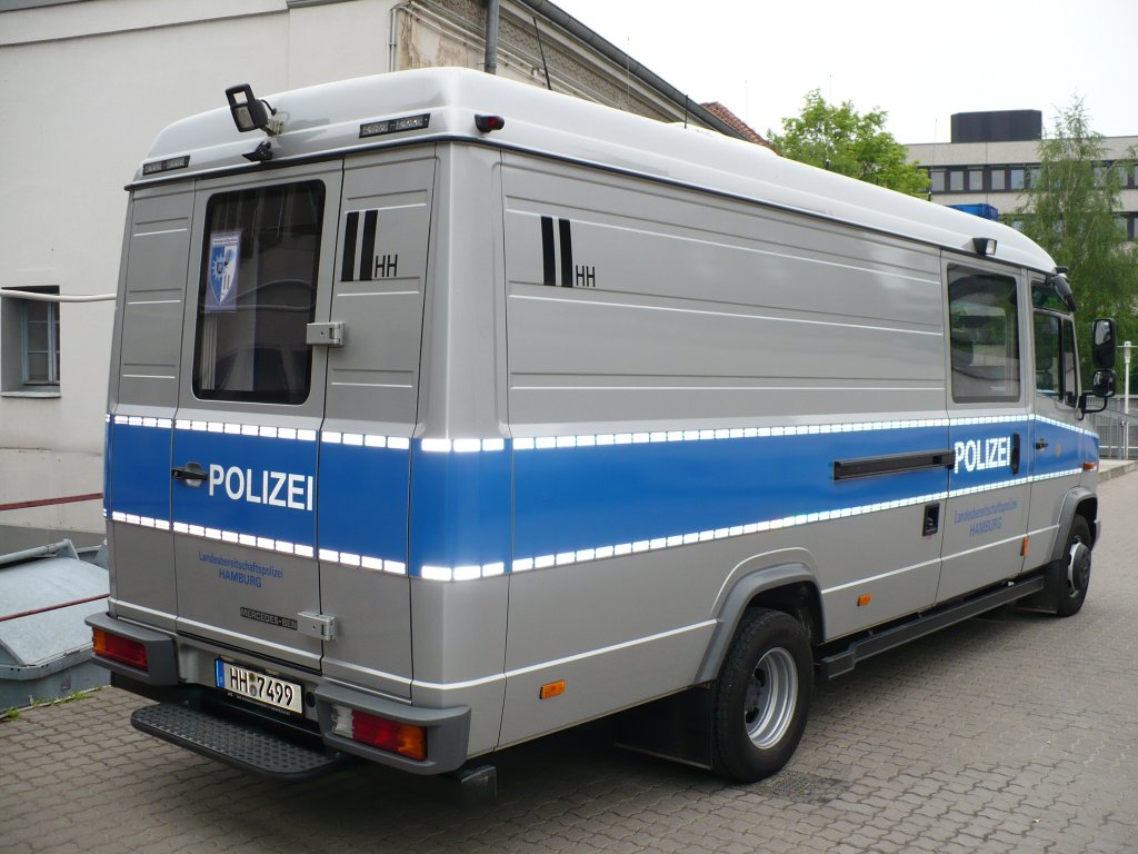 MB Vario der Landespolizei Niedersachsen im Mai 2009 in Hannover