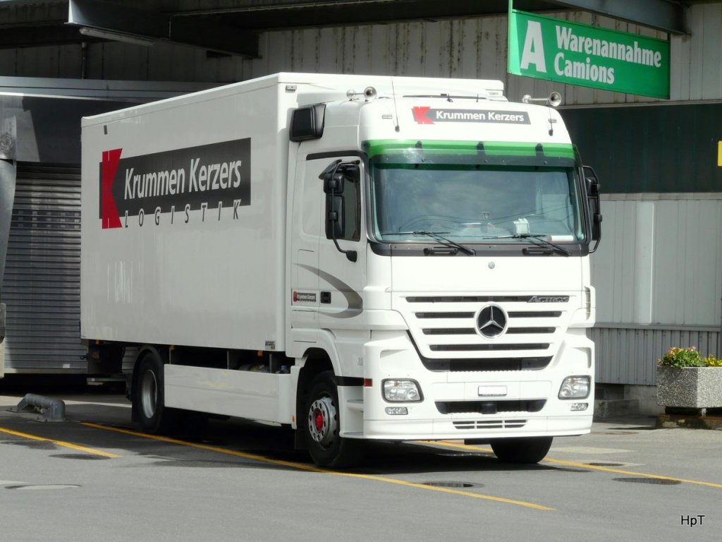 Mercedes Actros in Ins am 04.04.2010
